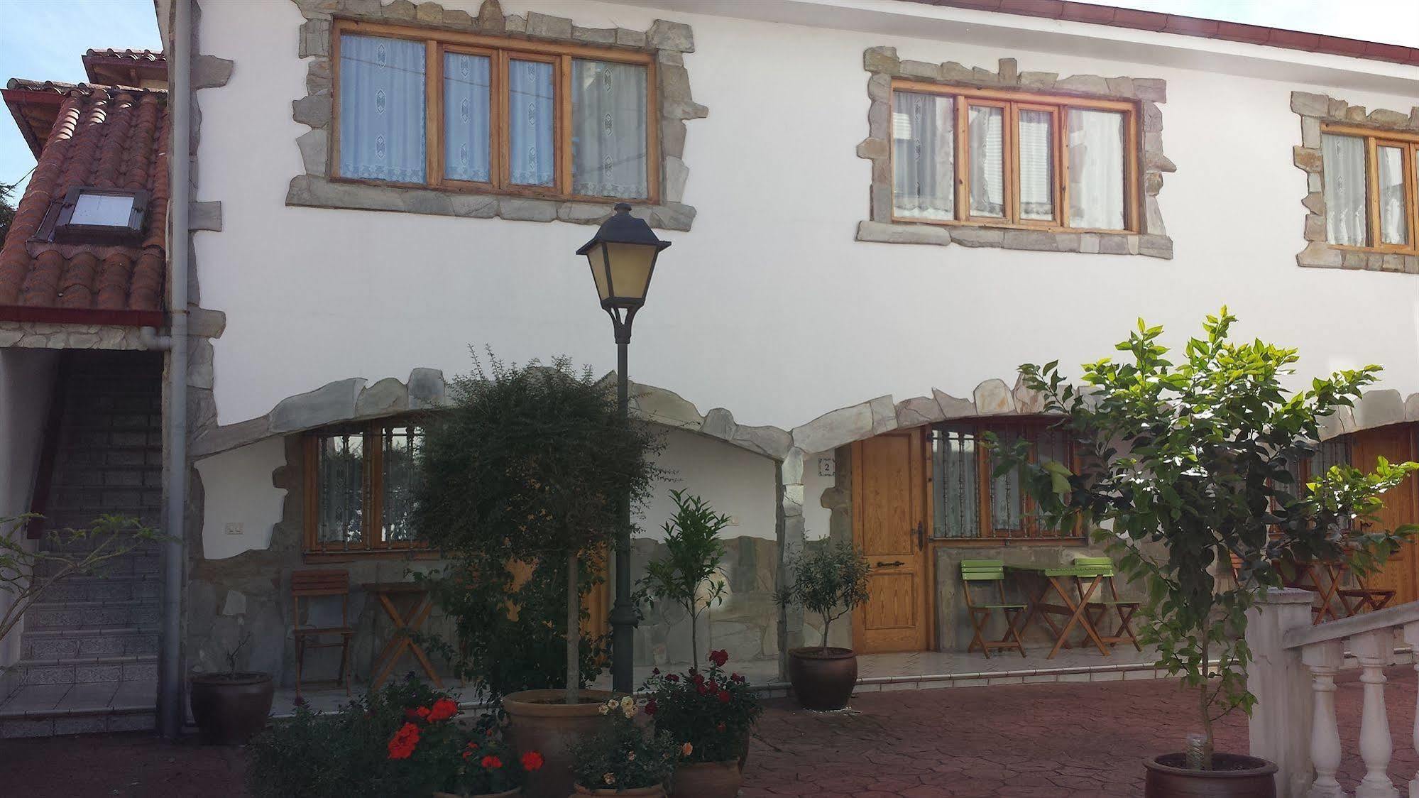 לרדו Hotel Cortijo מראה חיצוני תמונה