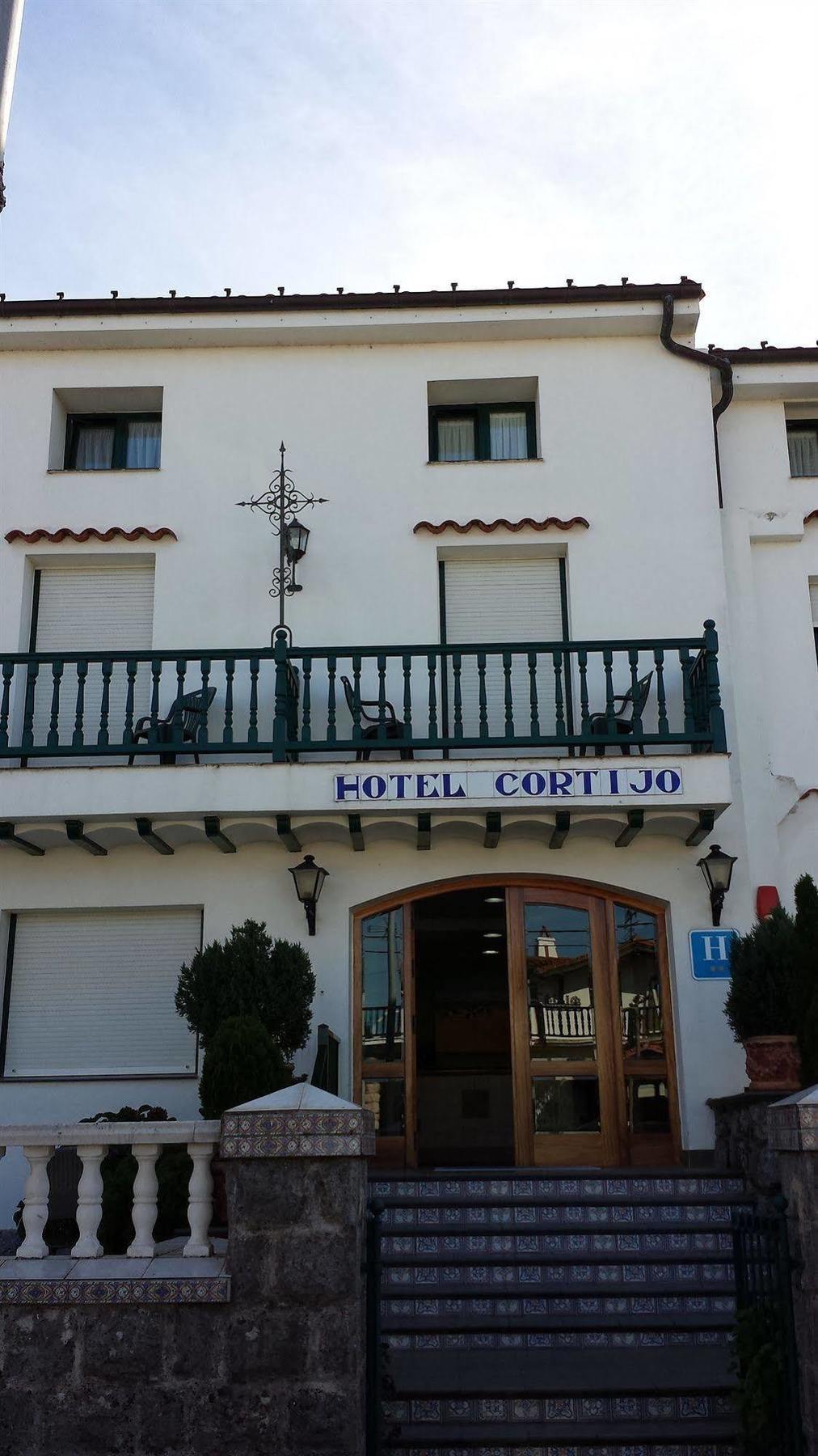 לרדו Hotel Cortijo מראה חיצוני תמונה